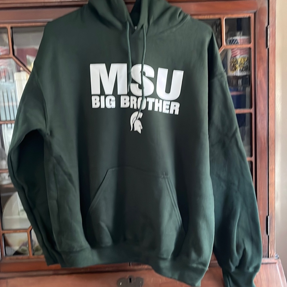 Men’s medium MSU Big Brother sweatshirt-NEVER WORN